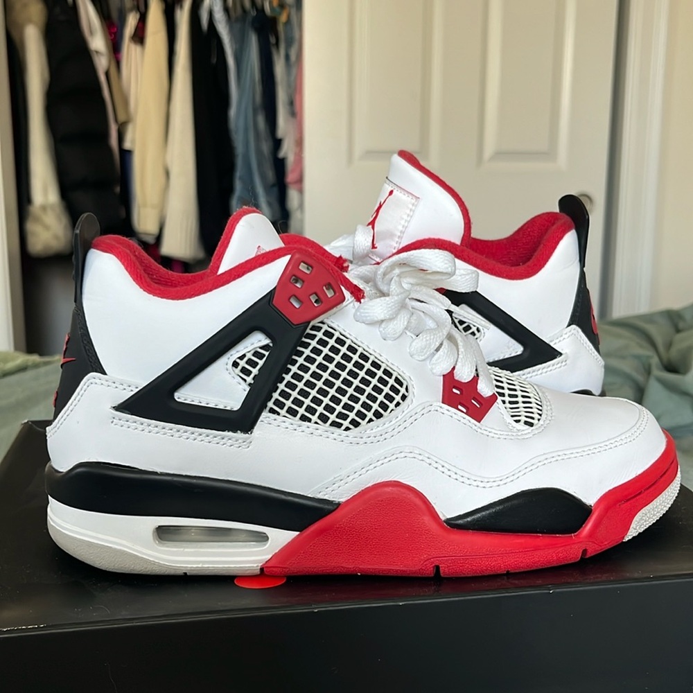 Jordan 4s fire red